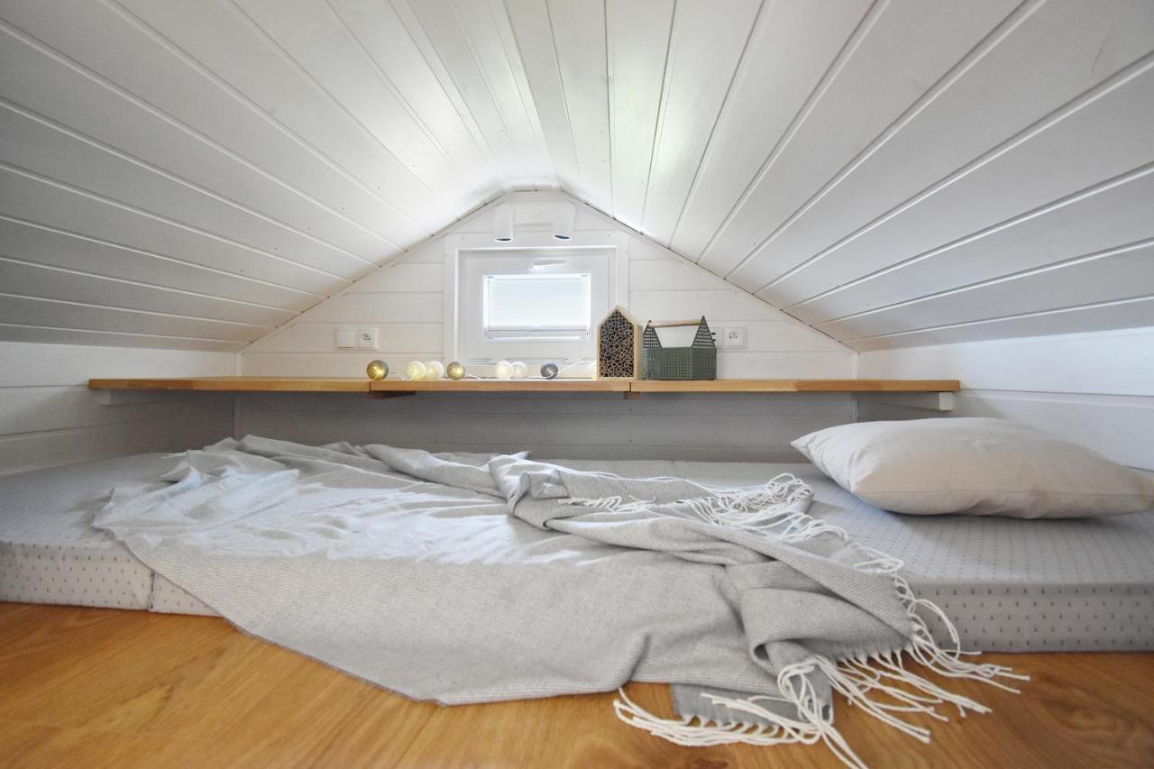 Dadaj Park - Tiny House Villa Biskupiec  Eksteriør bilde